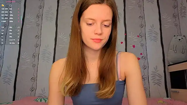 Snapshot of SueFerreyra chatting on June 16, 8:06 am SueFerreyra online show from June 16, 8:06 am