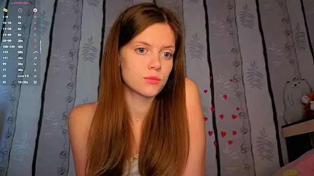 Snapshot of SueFerreyra chatting on July 18, 8:07 am SueFerreyra online show from July 18, 8:07 am