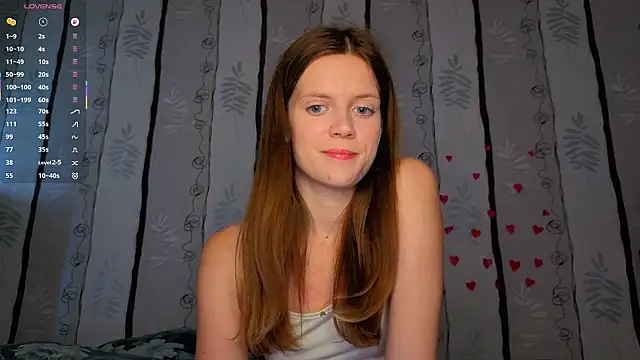 Snapshot of SueFerreyra chatting on July 29, 8:45 am SueFerreyra online show from July 29, 8:45 am