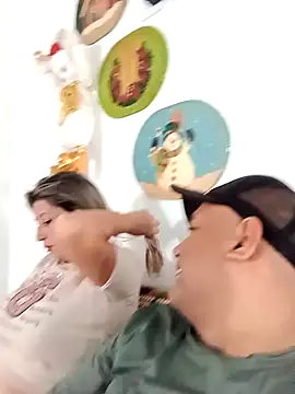 wessAndSandri online show from March 5, 8:05 pm