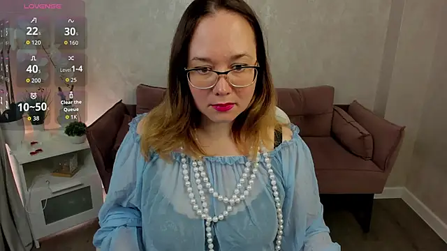 Snapshot of Dixon_Ross chatting on May 19, 11:38 am Dixon Ross online show from May 19, 11:38 am