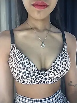 Snapshot of Niharika_02 chatting on February 26, 1:21 pm Niharika 02 online show from February 26, 1:21 pm