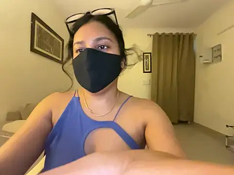 Snapshot of Anna_girl22 chatting on May 15, 4:03 pm Anna girl22 online show from May 15, 4:03 pm