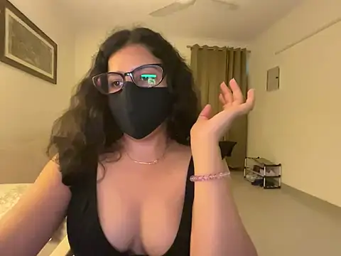 Snapshot of Anna_girl22 chatting on May 20, 4:13 pm Anna girl22 online show from May 20, 4:13 pm