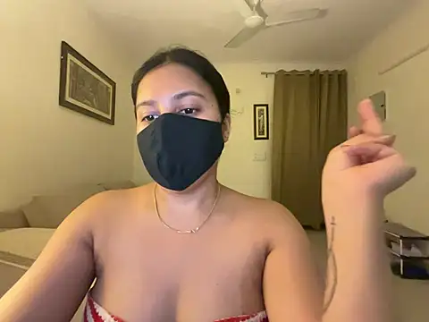 Snapshot of Anna_girl22 chatting on May 25, 4:35 pm Anna girl22 online show from May 25, 4:35 pm