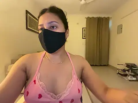 Snapshot of Anna_girl22 chatting on July 22, 2:31 pm Anna girl22 online show from July 22, 2:31 pm