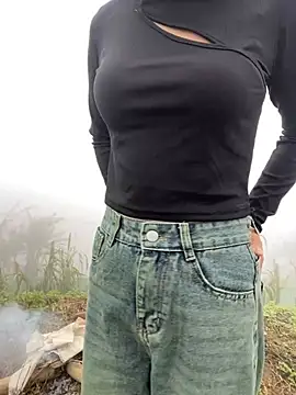 Snapshot of susin-beo chatting on February 10, 2:04 am susin-beo online show from February 10, 2:04 am