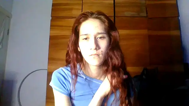 Snapshot of NickiKisinger chatting on June 5, 7:14 am NickiKisinger online show from June 5, 7:14 am