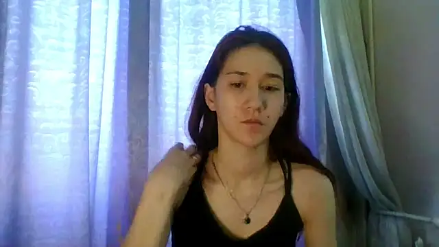 Snapshot of NickiKisinger chatting on July 18, 7:34 am NickiKisinger online show from July 18, 7:34 am