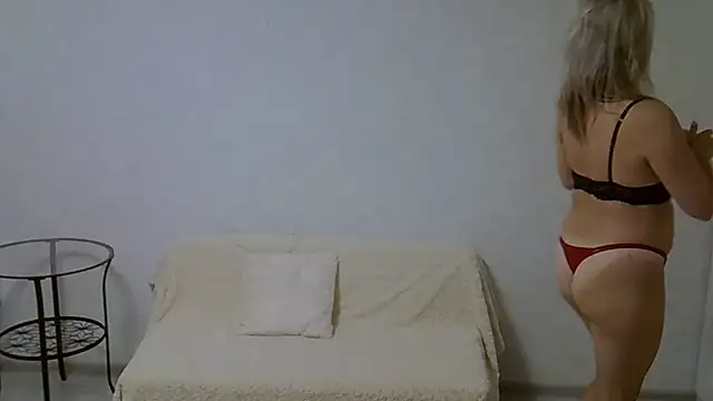 Snapshot of Opaldream chatting on August 5, 7:06 pm Opaldream online show from August 5, 7:06 pm
