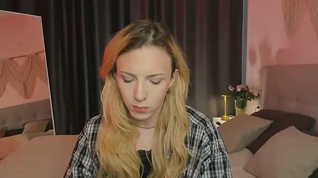 Tiffany  King online show from April 29, 5:44 am