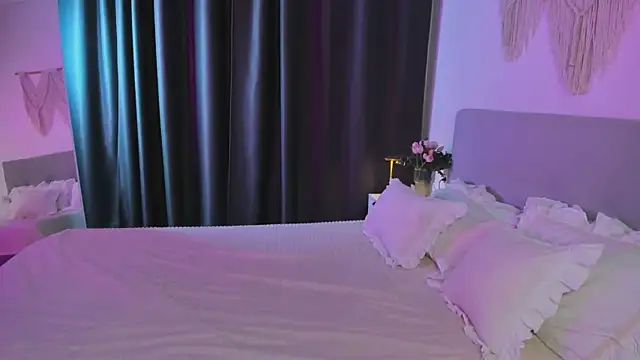 Tiffany  King online show from May 1, 5:34 am