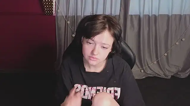 Svenaa Kopnie online show from February 6, 2:38 am