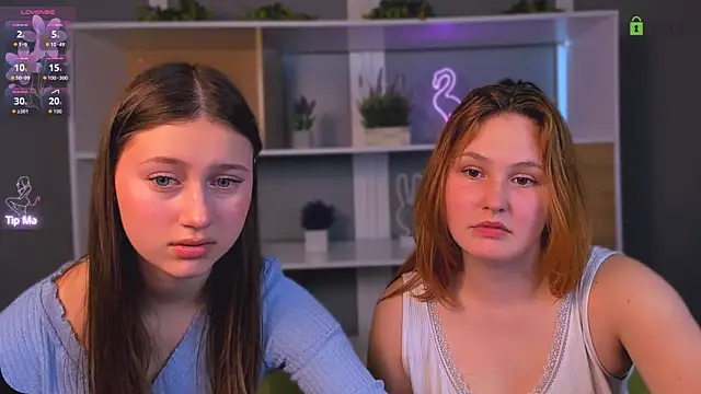 Snapshot of arianaa_cat chatting on March 5, 8:16 pm arianaa cat online show from March 5, 8:16 pm