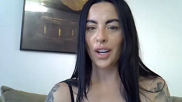 Snapshot of Tilly_Taylor chatting on June 30, 7:37 pm Tilly Taylor online show from June 30, 7:37 pm