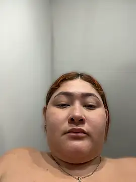 Snapshot of Rouse-Antonella_ chatting on May 7, 5:13 am Rouse-Antonella online show from May 7, 5:13 am