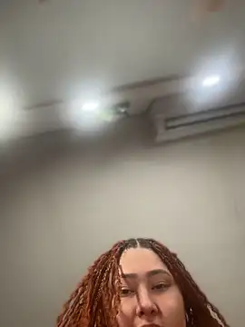 Snapshot of Rouse-Antonella_ chatting on May 30, 4:31 am Rouse-Antonella online show from May 30, 4:31 am