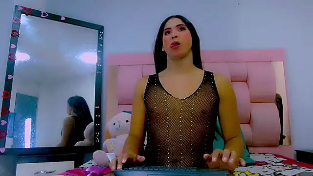 Sophia Valentina online show from February 24, 5:05 am