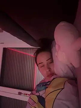 Just-Lilly online show from February 8, 9:23 am