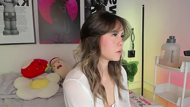 Snapshot of Hey_lucy__ chatting on May 29, 11:19 am Hey lucy online show from May 29, 11:19 am