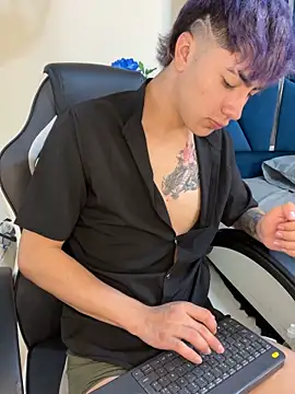 AlexanderCollman2 online show from February 4, 8:25 pm