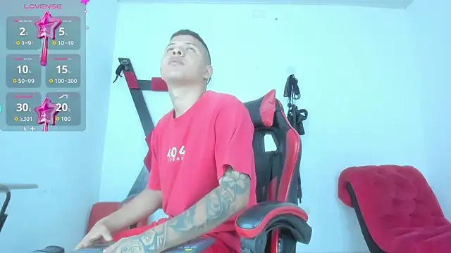 Steven and Camilo18 online show from March 11, 11:38 am