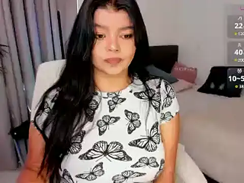 Snapshot of moonhelen chatting on February 4, 6:58 pm moonhelen online show from February 4, 6:58 pm