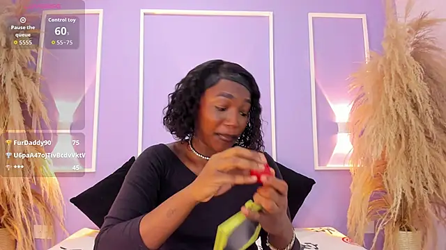 Nalathompson online show from February 22, 1:07 am