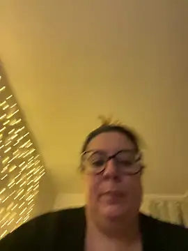 Snapshot of JasmineGlow7 chatting on March 13, 6:03 pm JasmineGlow7 online show from March 13, 6:03 pm