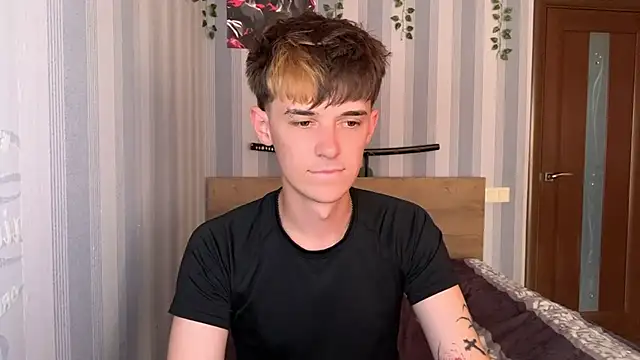 Sweet Dude online show from August 9, 2:44 pm