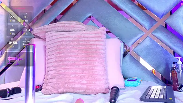 EmmaLovve online show from July 25, 2:42 am