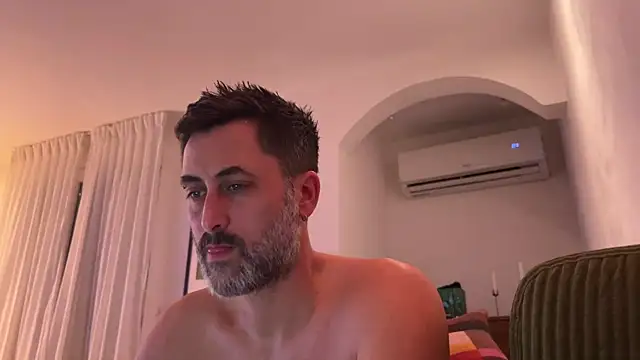 Snapshot of supergapo chatting on February 17, 11:22 pm supergapo online show from February 17, 11:22 pm