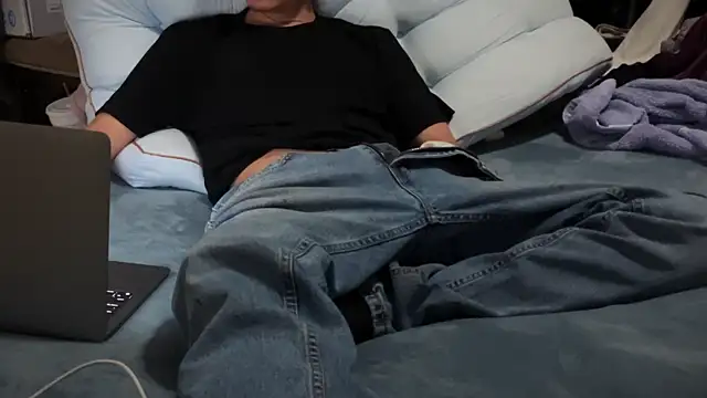 Mardelrey online show from March 4, 1:50 pm