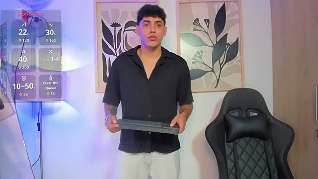 justin payn14 online show from May 8, 11:59 am