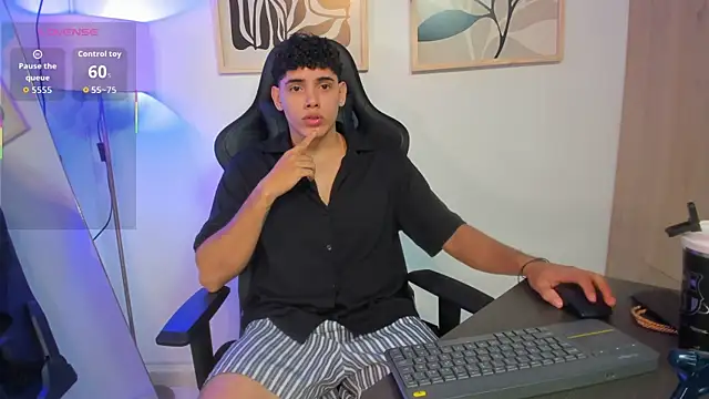 justin payn14 online show from May 11, 4:04 pm