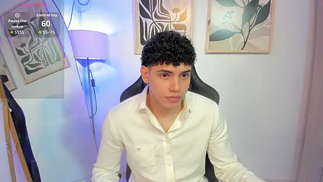 justin payn14 online show from June 5, 12:22 pm