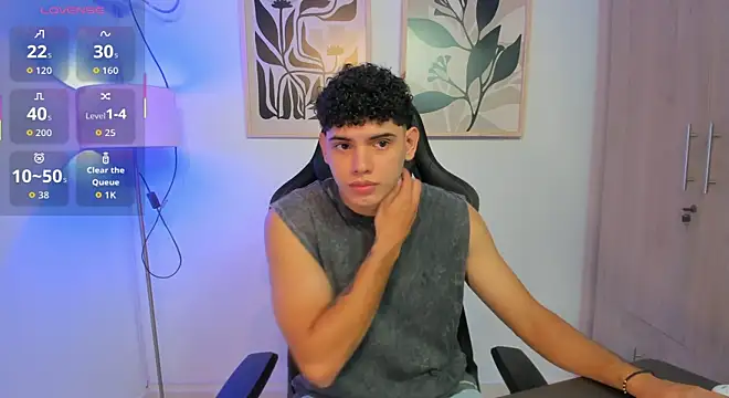 justin payn14 online show from June 13, 12:14 pm