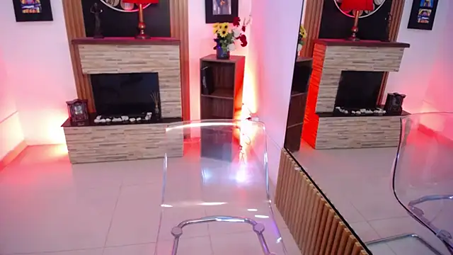 Snapshot of mere_in_redd chatting on February 11, 11:59 am mere in redd online show from February 11, 11:59 am