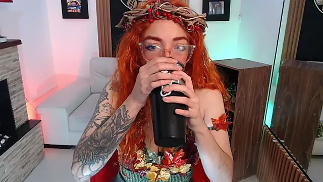 Snapshot of mere_in_redd chatting on February 21, 12:06 pm mere in redd online show from February 21, 12:06 pm