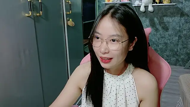Linne6789 online show from June 9, 4:13 am