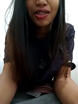 WildJennifercum online show from March 17, 3:22 am