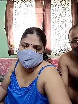 HoneyHush online show from February 19, 6:31 am