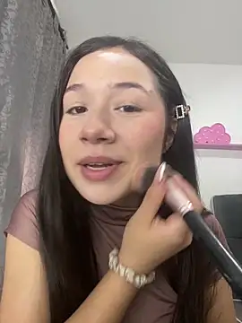 DULCE MARIA EF online show from February 11, 11:59 am