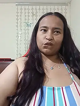 Snapshot of BustySexy_Nataly chatting on June 1, 7:43 am BustySexy Nataly online show from June 1, 7:43 am