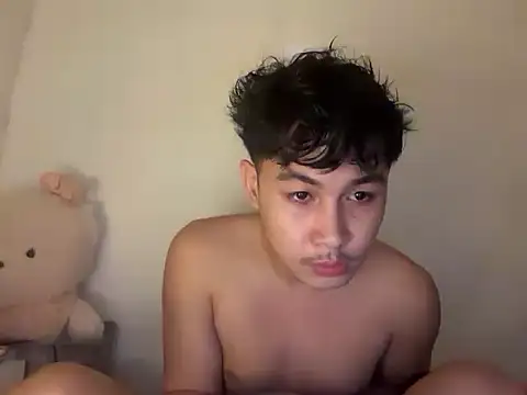 Snapshot of john_thomas20 chatting on June 14, 12:51 pm john thomas20 online show from June 14, 12:51 pm