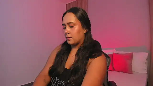 Snapshot of sophia_solerr chatting on June 17, 2:58 am sophia solerr online show from June 17, 2:58 am