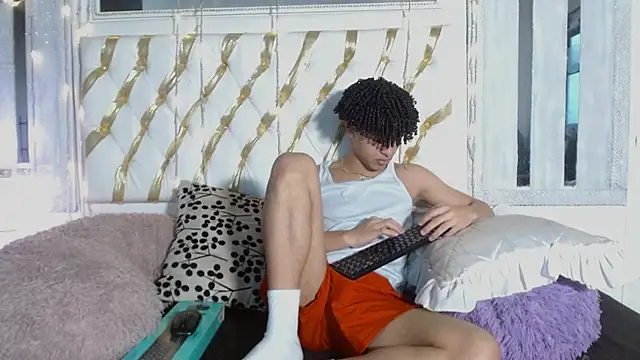 ian smith  online show from February 12, 11:49 am