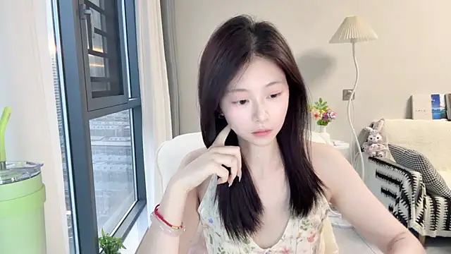 Snapshot of DYyyyyy-- chatting on June 5, 11:16 am DYyyyyy-- online show from June 5, 11:16 am