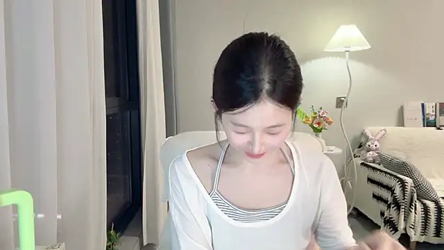 Snapshot of DYyyyyy-- chatting on June 16, 11:57 am DYyyyyy-- online show from June 16, 11:57 am