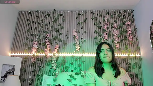 Georgia Vega online show from March 10, 7:41 pm